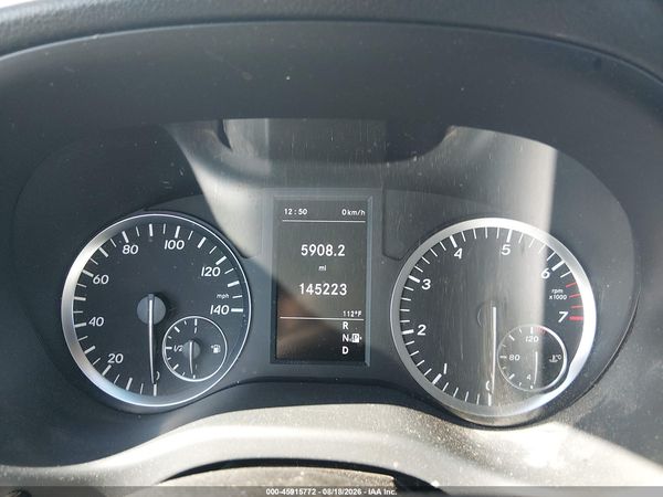 2017 MERCEDES-BENZ METRIS