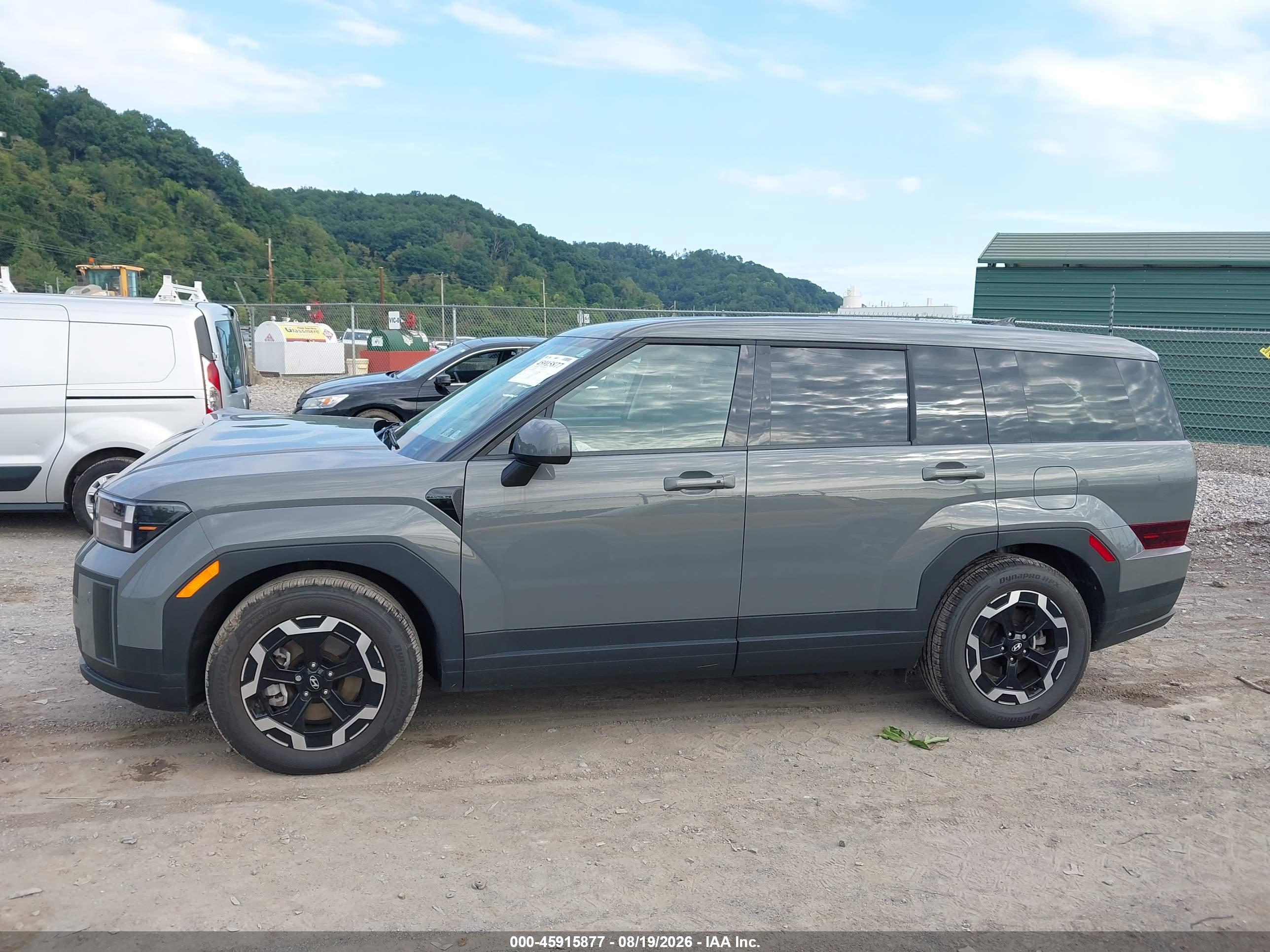 2025 HYUNDAI SANTA FE SE