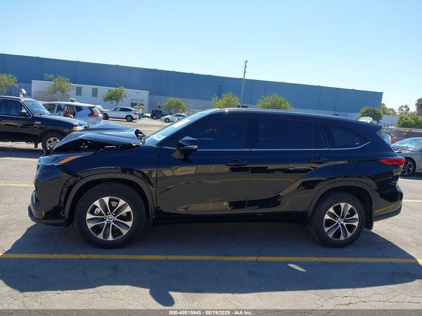 2021 TOYOTA HIGHLANDER