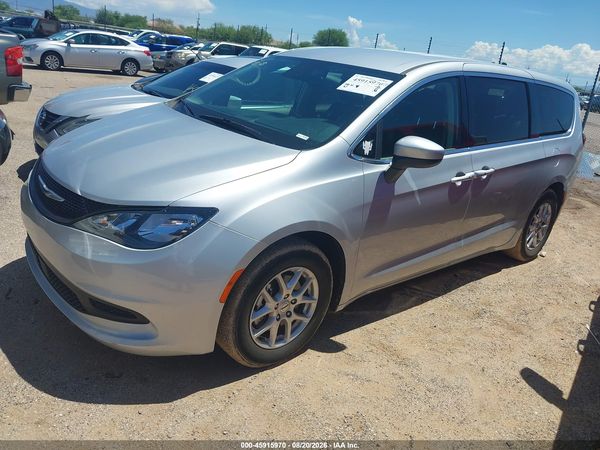 2023 CHRYSLER VOYAGER LX