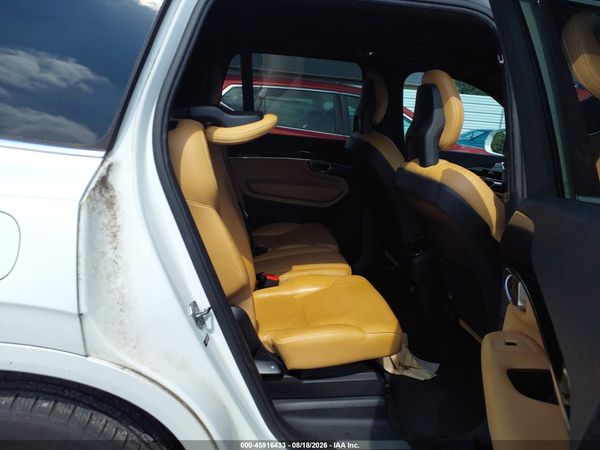 2017 VOLVO XC90 T6 MOMENTUM
