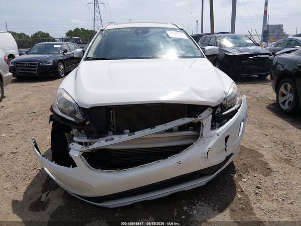 2016 VOLVO XC60 T5 DRIVE-E PREMIER