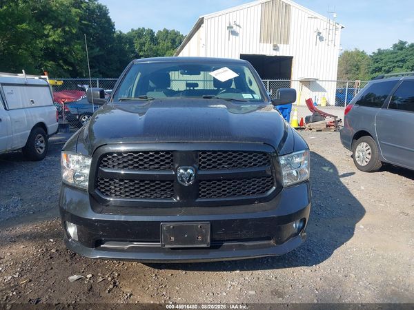 2018 RAM 1500 EXPRESS  4X4 6'4 BOX — I115