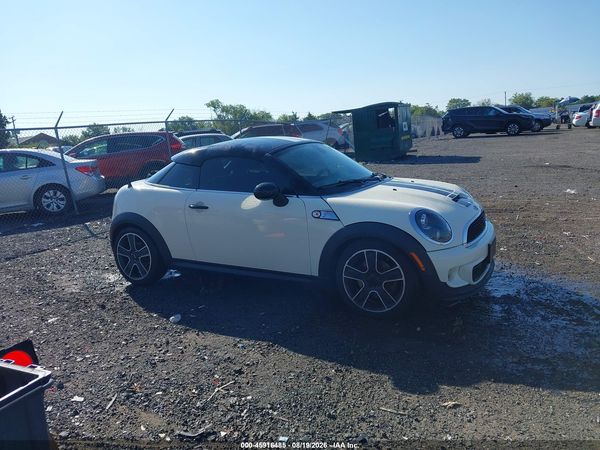 2012 MINI COOPER S