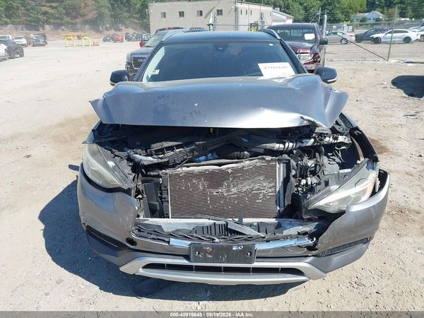 2017 INFINITI QX30 PREMIUM