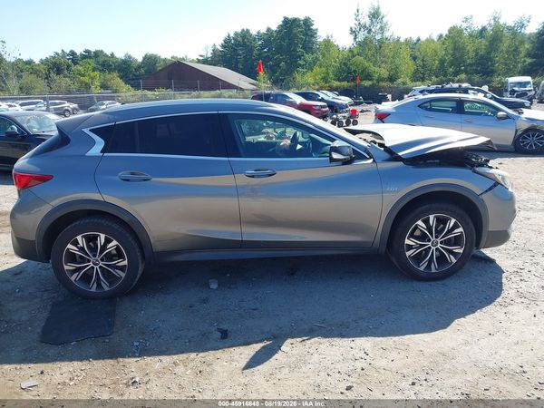 2017 INFINITI QX30 PREMIUM