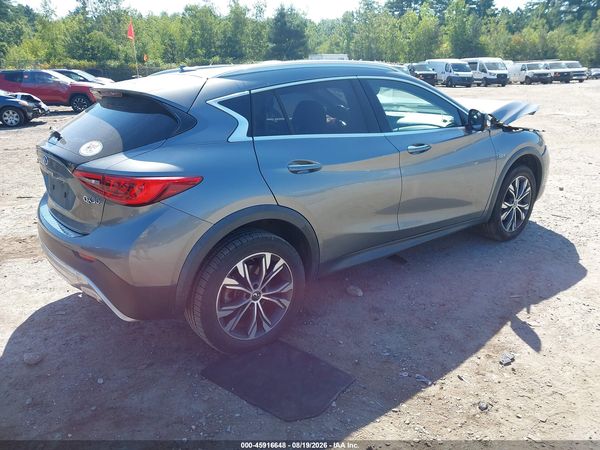 2017 INFINITI QX30 PREMIUM