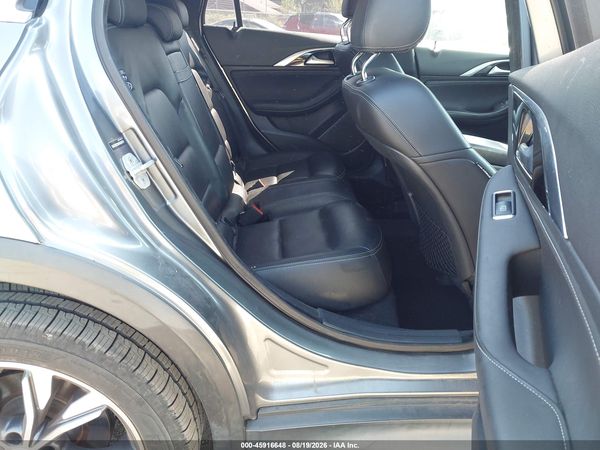 2017 INFINITI QX30 PREMIUM