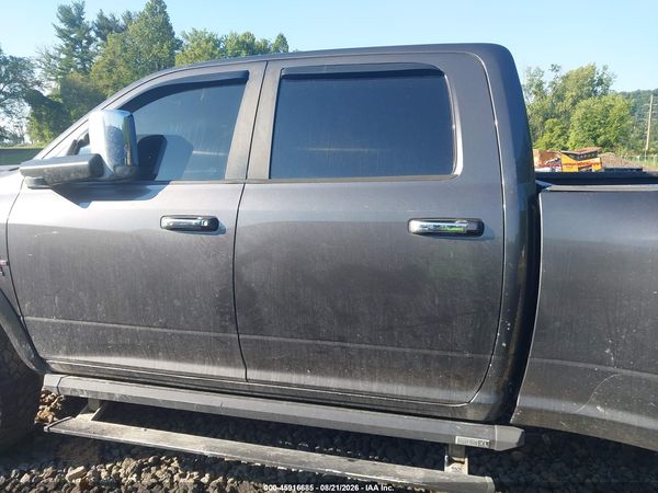 2017 RAM 3500 LARAMIE  4X4 8' BOX