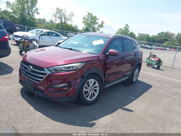 2017 HYUNDAI TUCSON SE