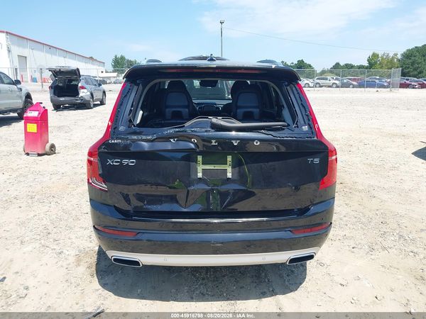 2021 VOLVO XC90 T5 MOMENTUM 7 PASSENGER