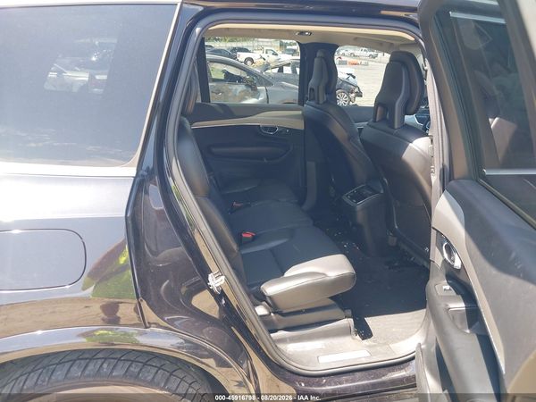 2021 VOLVO XC90 T5 MOMENTUM 7 PASSENGER