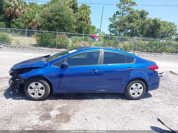 2017 KIA FORTE