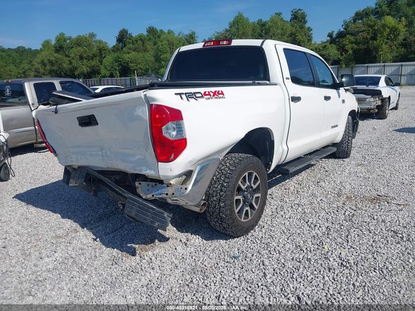 2018 TOYOTA TUNDRA SR5 5.7L V8