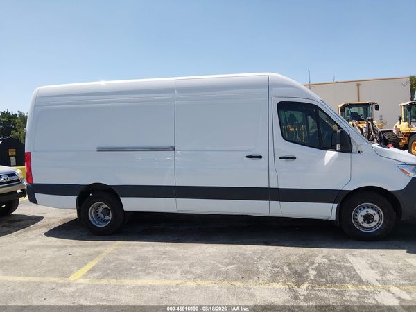 2024 MERCEDES-BENZ SPRINTER 3500