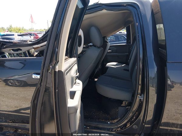 2016 RAM 1500 SLT — I8