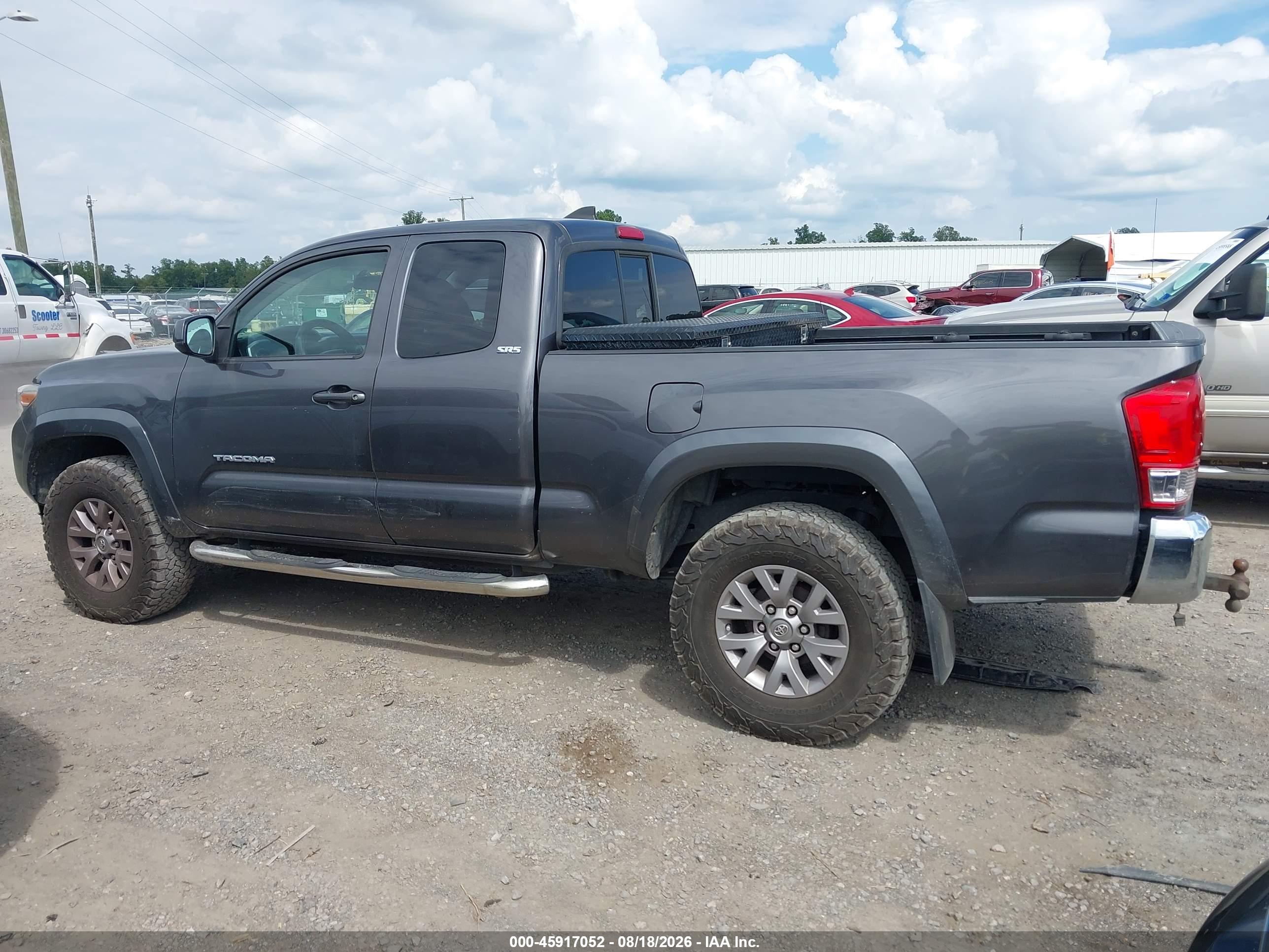 2016 TOYOTA TACOMA SR5