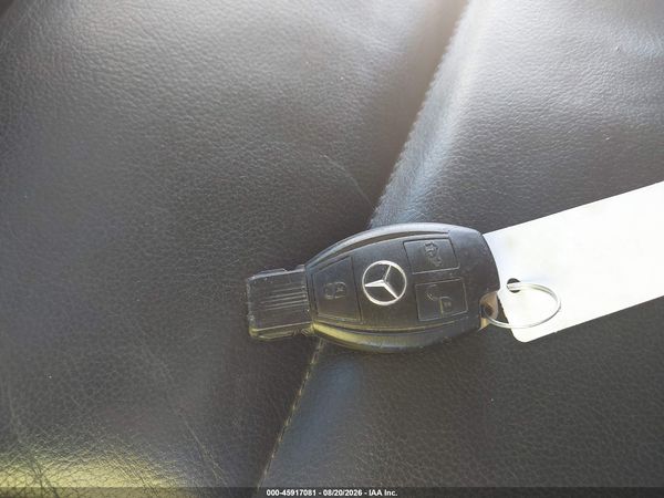 2016 MERCEDES-BENZ METRIS