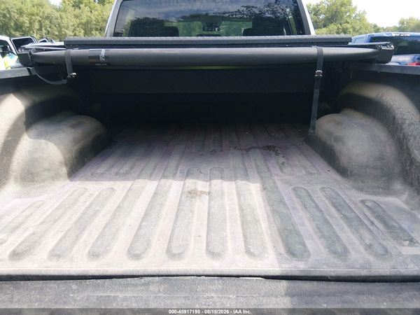 2017 RAM 1500 EXPRESS  4X4 6'4 BOX