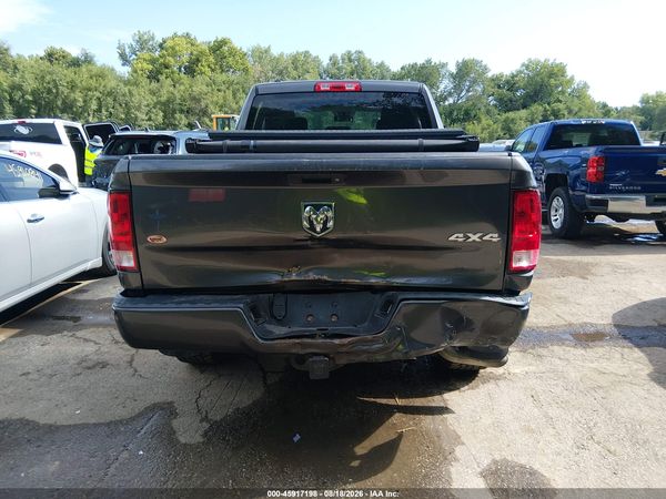 2017 RAM 1500 EXPRESS  4X4 6'4 BOX