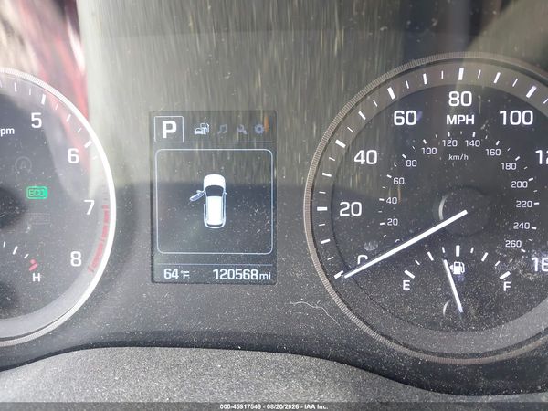 2017 HYUNDAI TUCSON SE