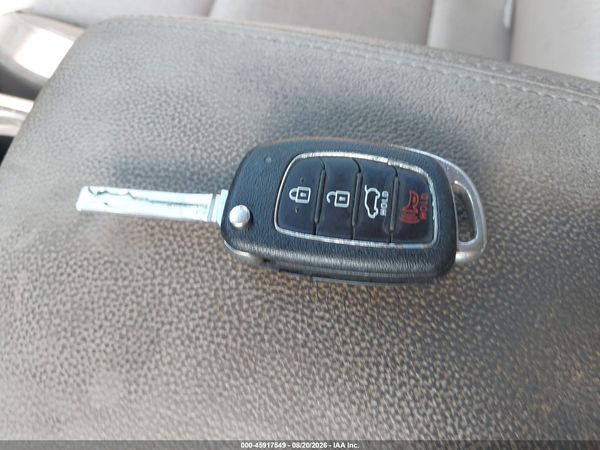 2017 HYUNDAI TUCSON SE