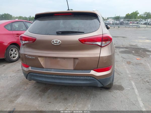 2016 HYUNDAI TUCSON SE