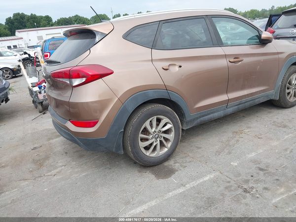 2016 HYUNDAI TUCSON SE