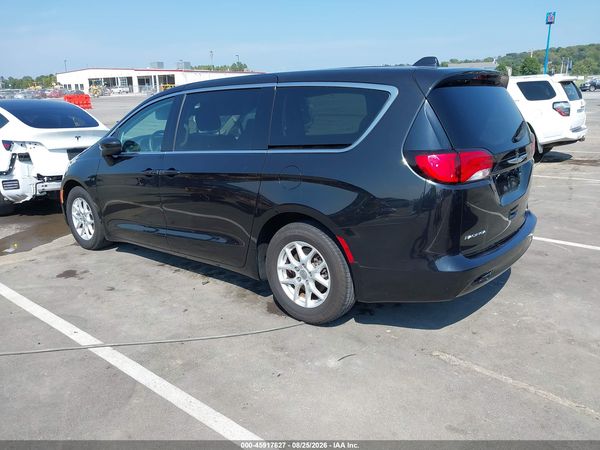 2017 CHRYSLER PACIFICA TOURING — I3
