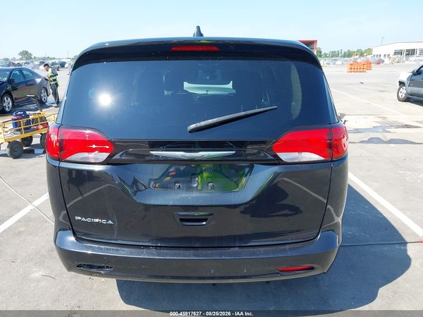 2017 CHRYSLER PACIFICA TOURING — I119