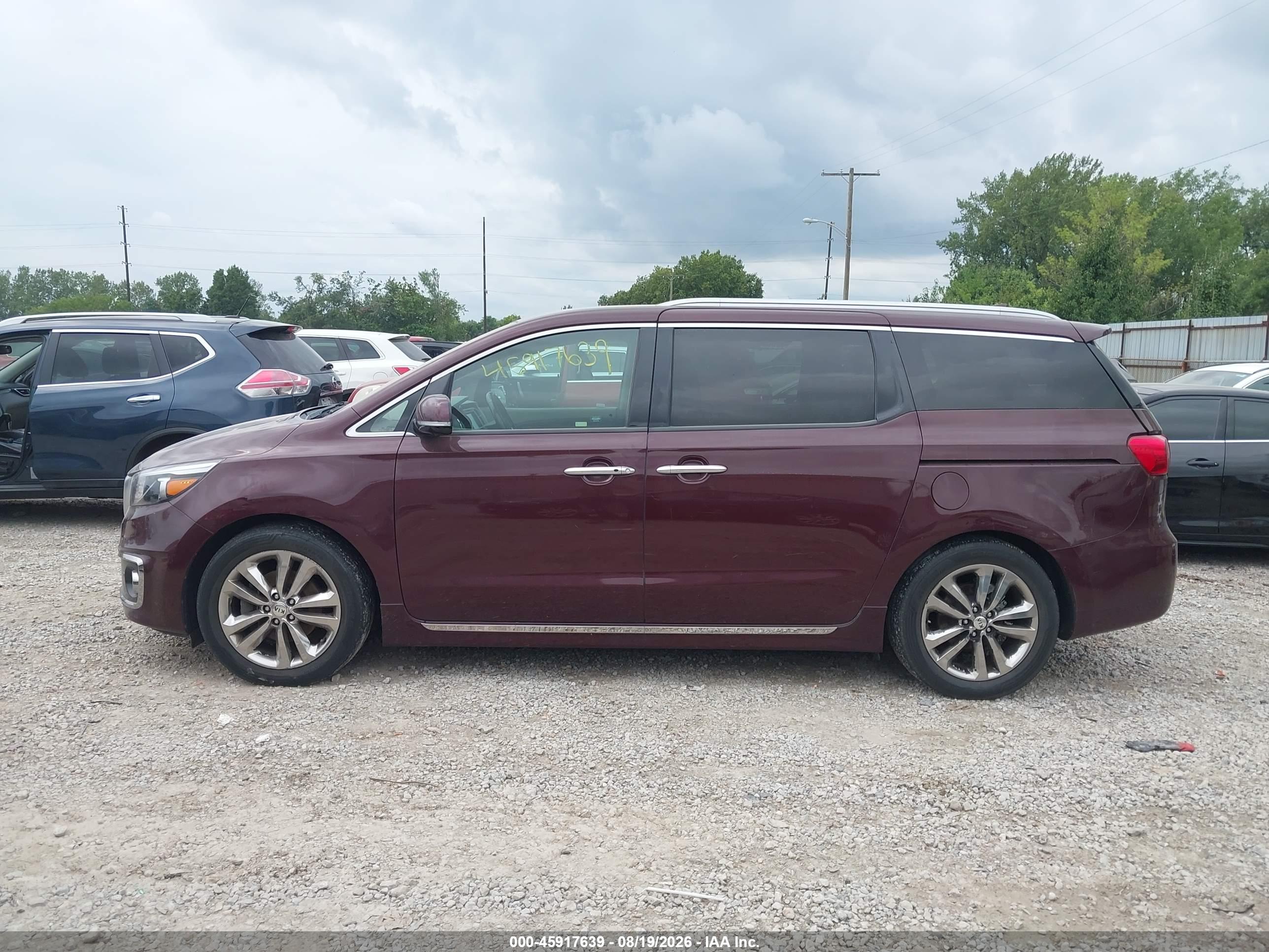 2017 KIA SEDONA SX LUXURY