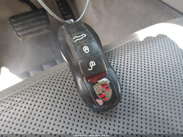 2012 PORSCHE CAYENNE