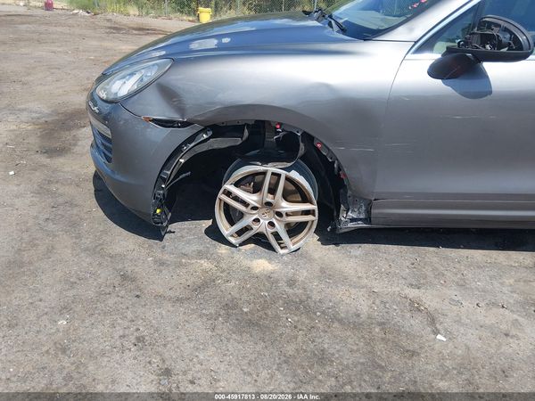 2012 PORSCHE CAYENNE