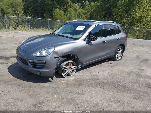 2012 PORSCHE CAYENNE