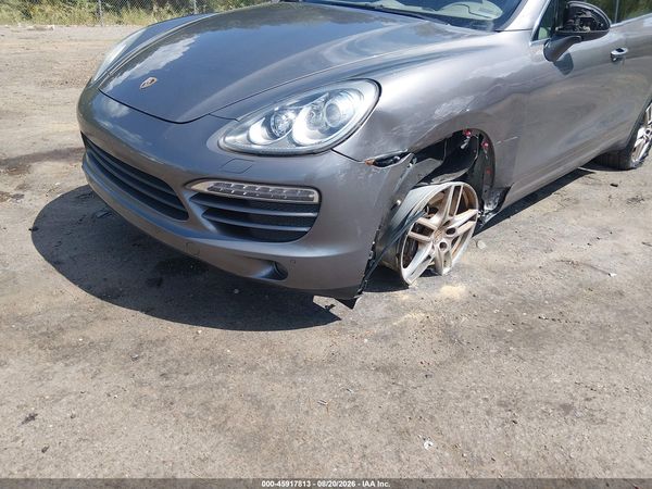 2012 PORSCHE CAYENNE