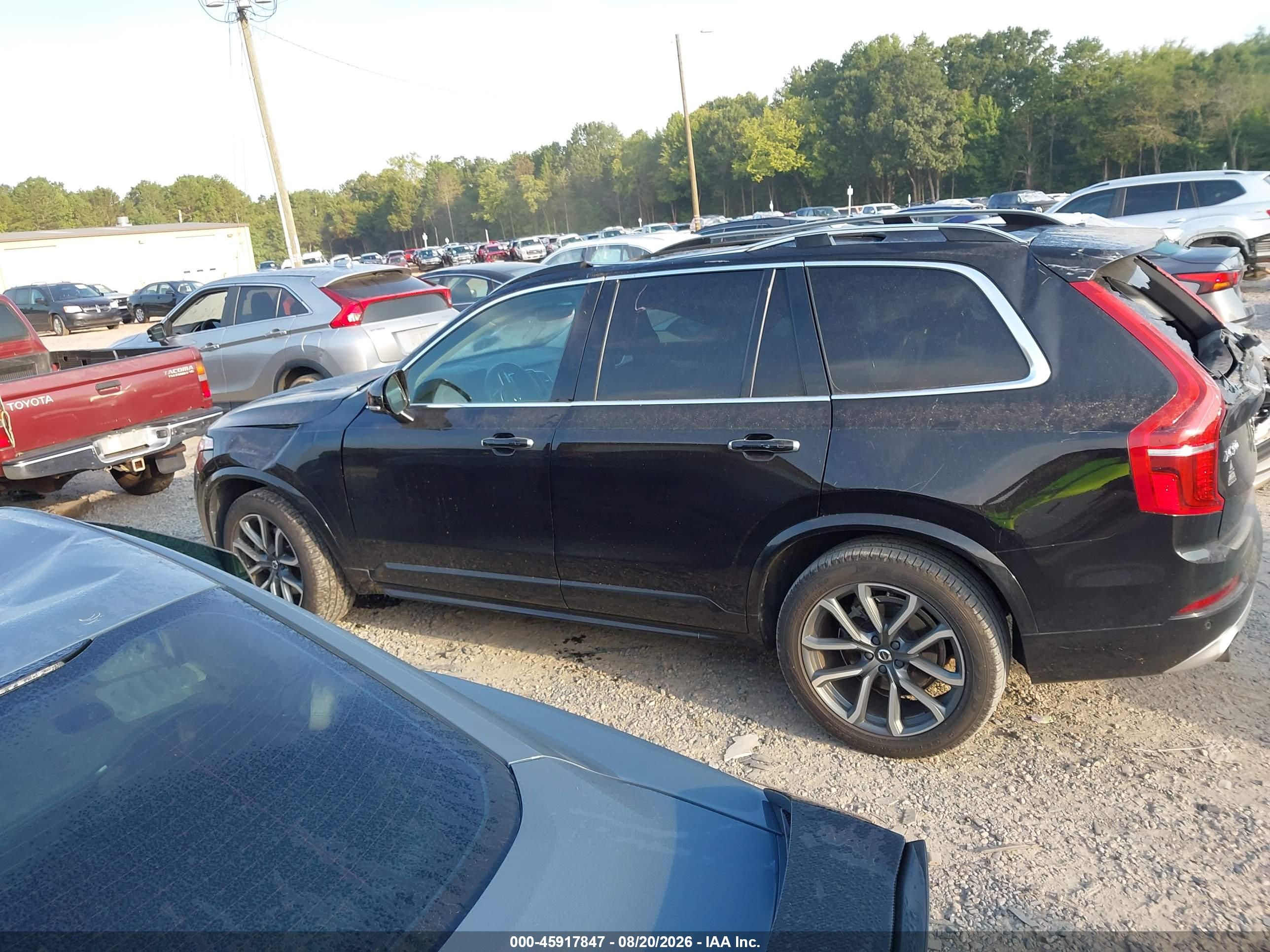 2018 VOLVO XC90 T5 MOMENTUM