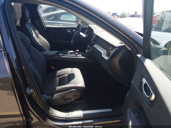 2025 VOLVO XC60 B5 PLUS — I5
