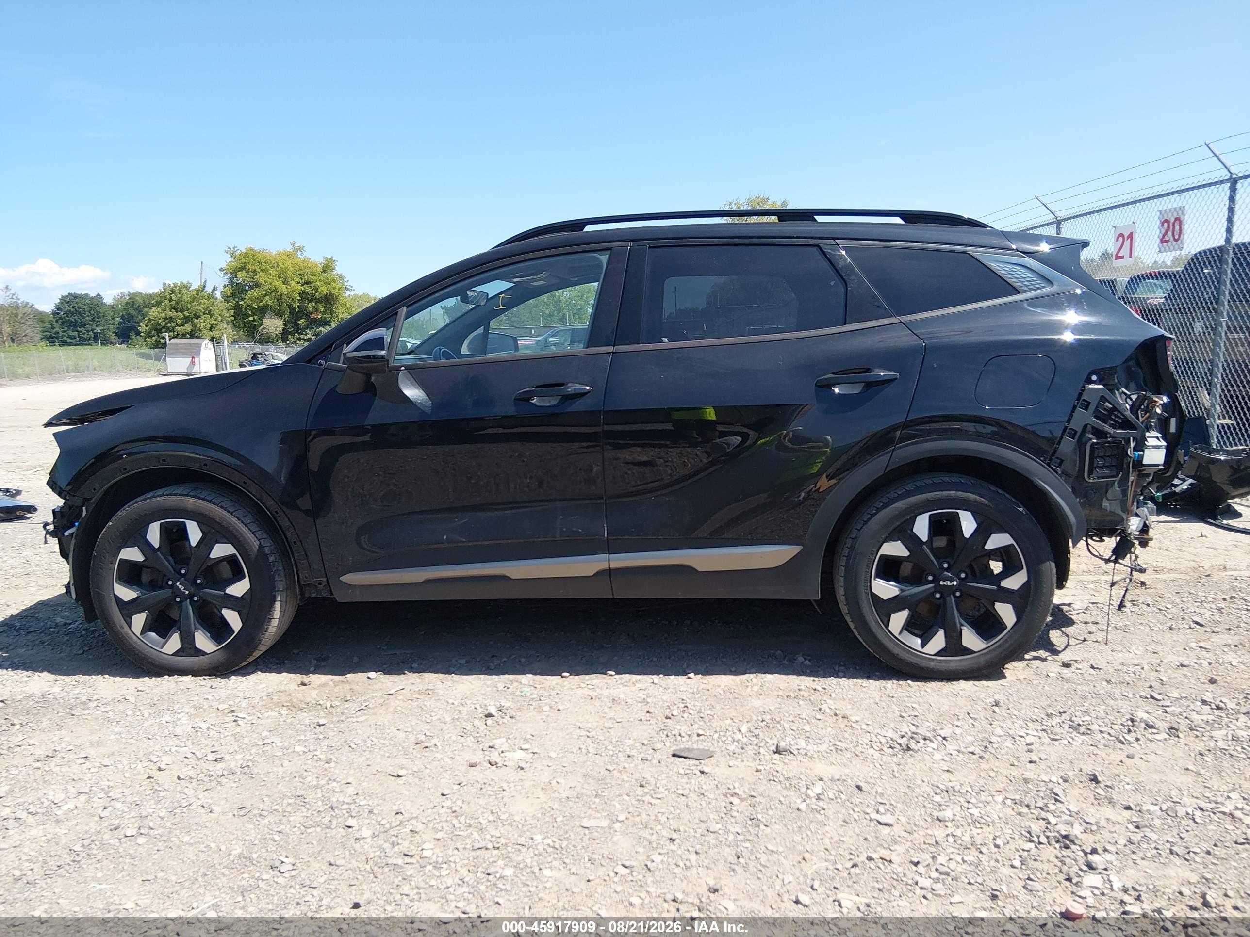 2023 KIA SPORTAGE X-LINE