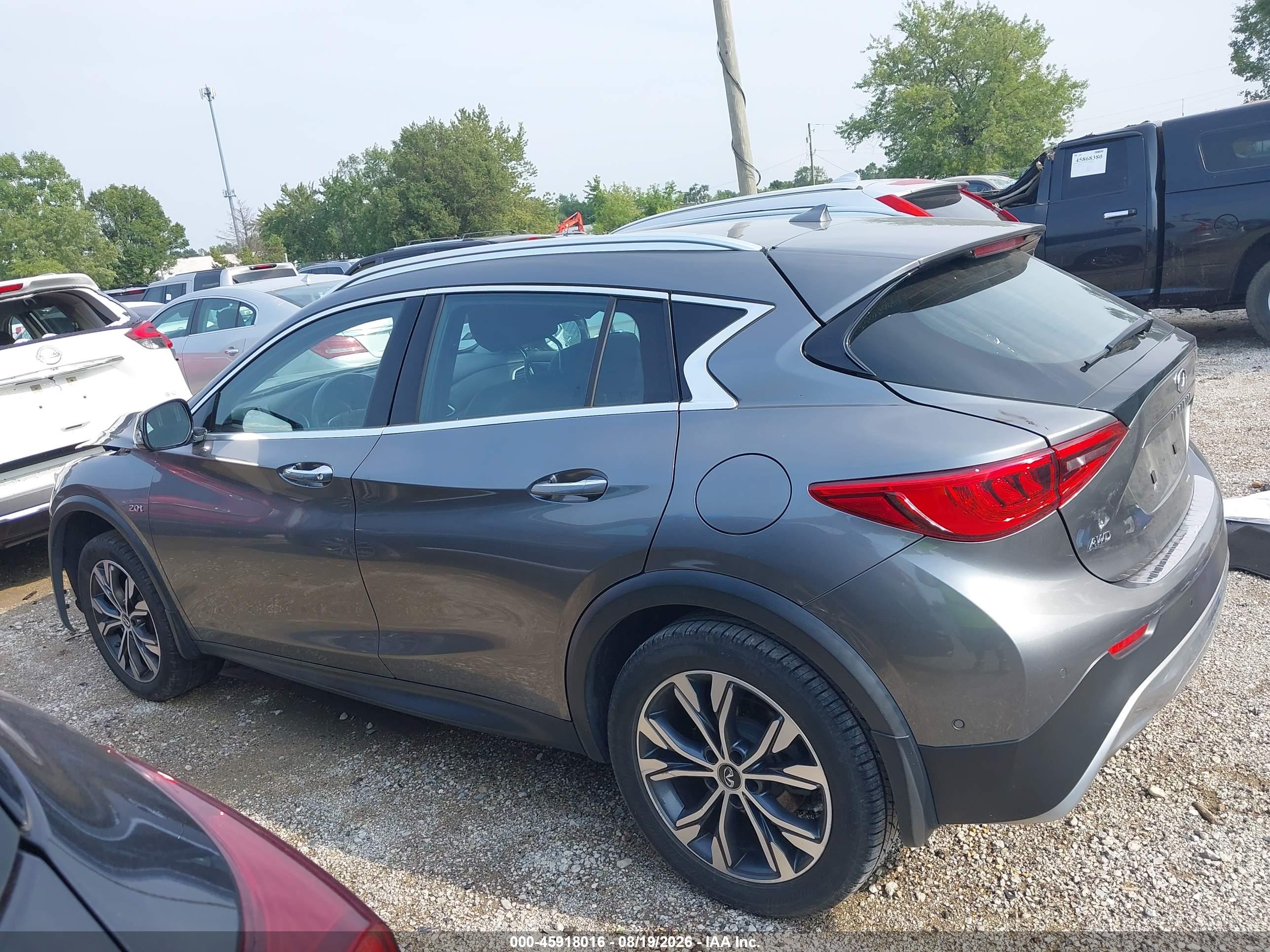 2018 INFINITI QX30 PREMIUM