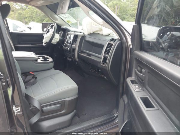 2016 RAM 1500 ST — I5