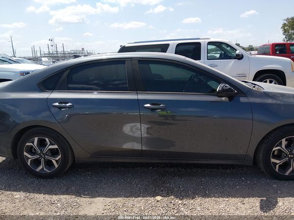 2019 KIA FORTE LXS