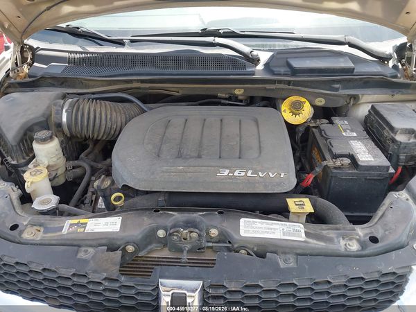 2014 DODGE GRAND CARAVAN SXT/SXT 30TH ANNIVERSARY — I10