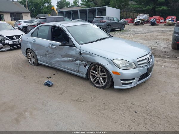 2013 MERCEDES-BENZ C 300 SPORT 4MATIC