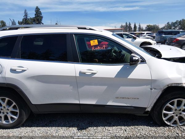 2018 JEEP CHEROKEE LATITUDE FWD