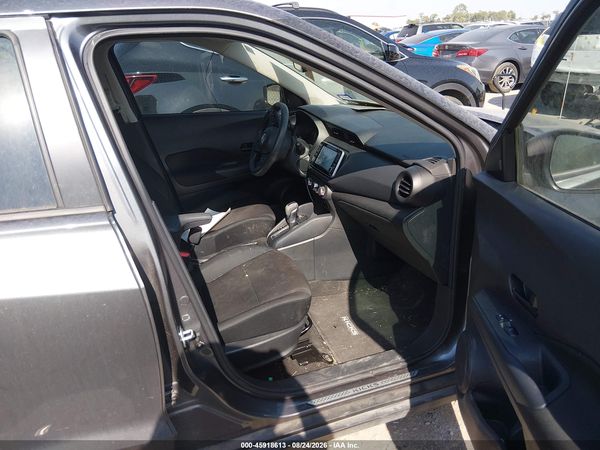 2024 NISSAN KICKS S XTRONIC CVT — I5