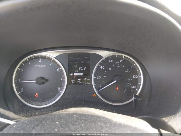 2024 NISSAN KICKS S XTRONIC CVT — I7