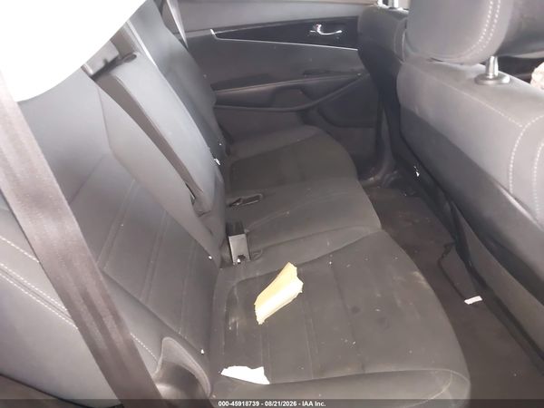 2016 KIA SORENTO 2.4L LX