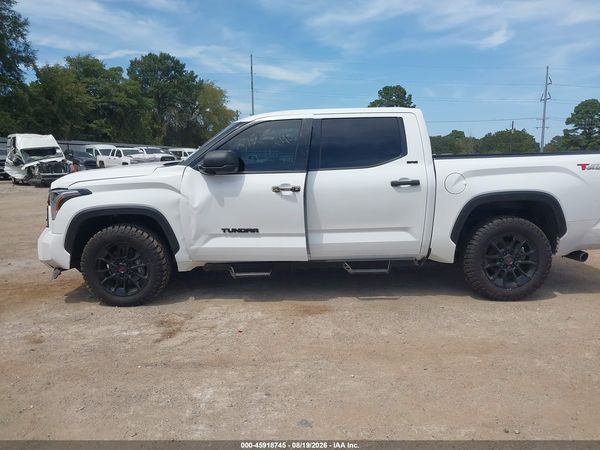 2023 TOYOTA TUNDRA SR5