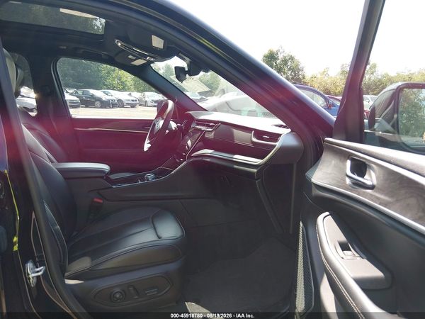 2024 JEEP GRAND CHEROKEE LIMITED 4X4 — I5