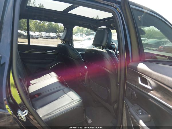 2024 JEEP GRAND CHEROKEE LIMITED 4X4 — I8